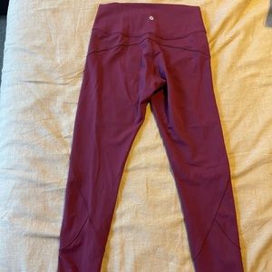 Lululemon maroon leggings. Hardly worn, in good condition! Size 8.
